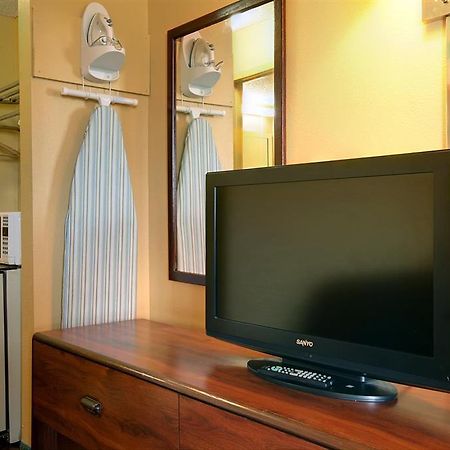Americas Best Value Inn And Suites Greenwood Chambre photo