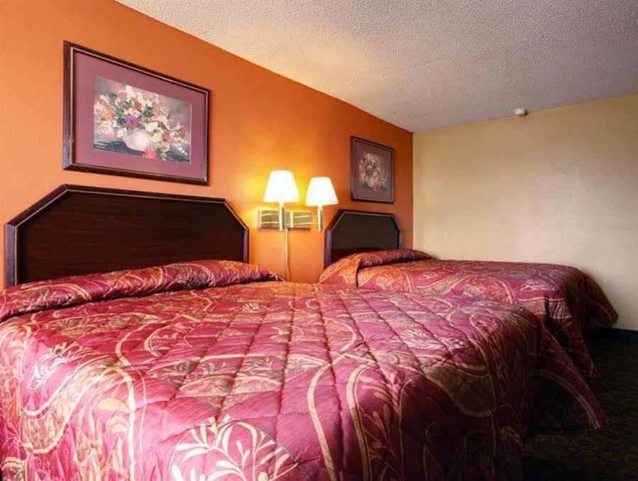 Americas Best Value Inn And Suites Greenwood Extérieur photo